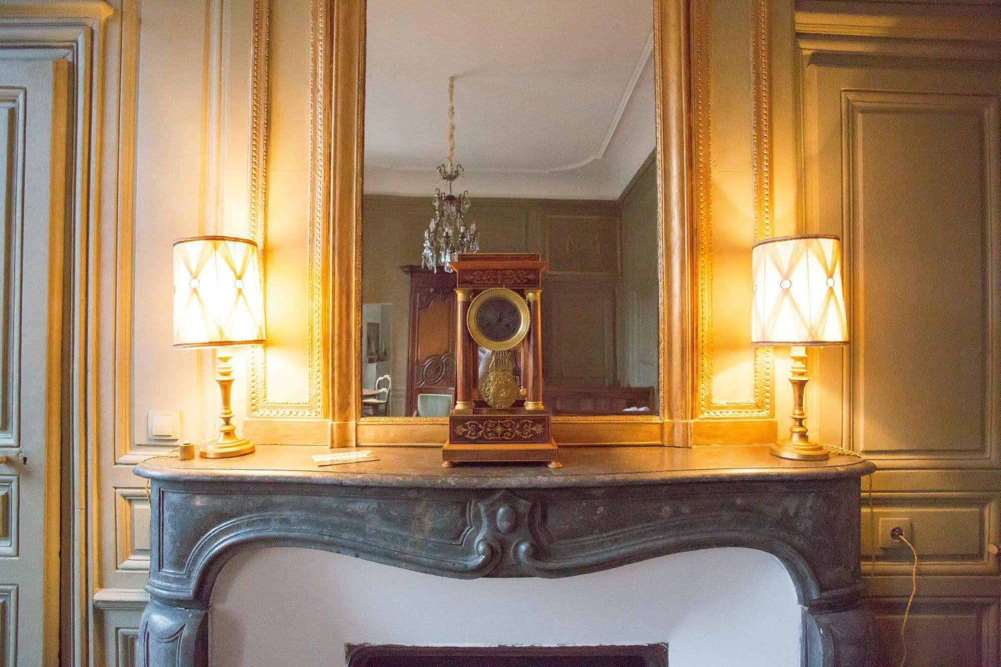 بورج L'Hotel De Panette, Un Exceptionnel Chateau En Ville - Chambres Et Suites Historiques, Parking - Petit Dejeuner Offert المظهر الخارجي الصورة